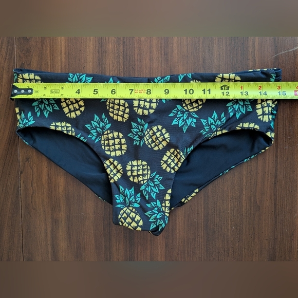 Fused Hawaii Cheeky Hipster Black Pineapple Patterned Runched Bikini Bottom - Picture 7 of 7